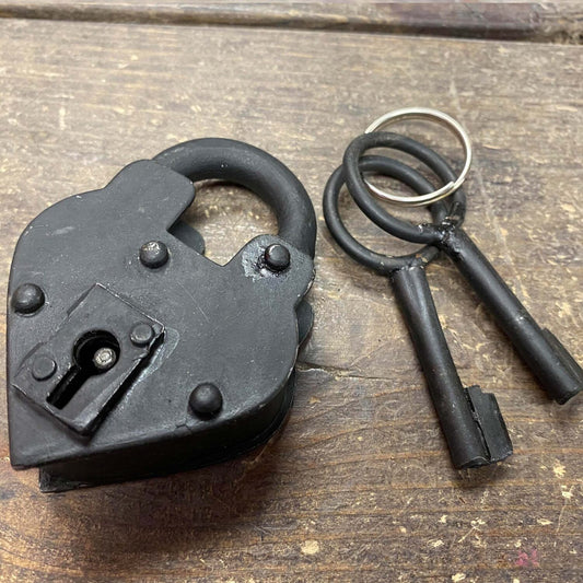 Cast Iron Heart Lock and Skeleton Key