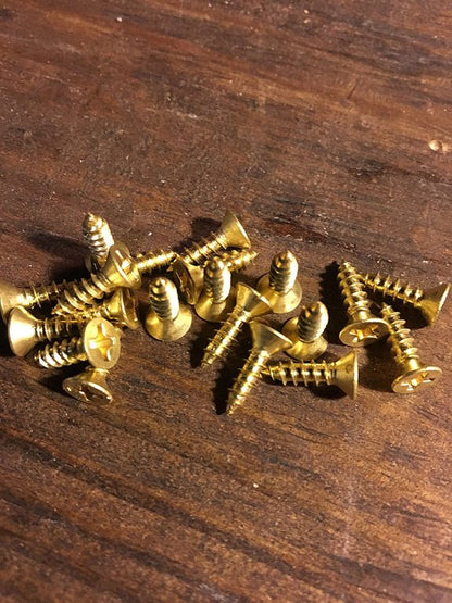 Screws for Rustic Wood Finishing