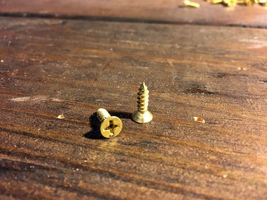 Screws for Rustic Wood Finishing