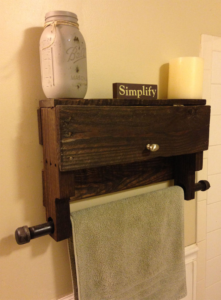 Pallet Towel Rack Shelf