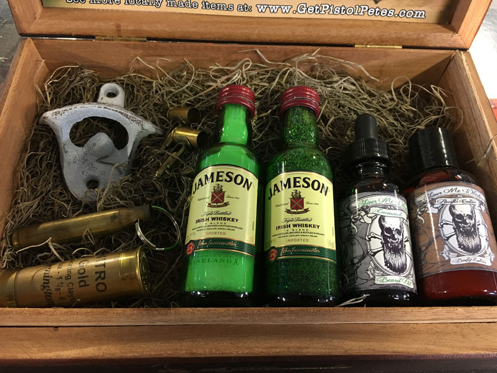 Gift Box for Men (with Alcohol) / Gift Boxes 